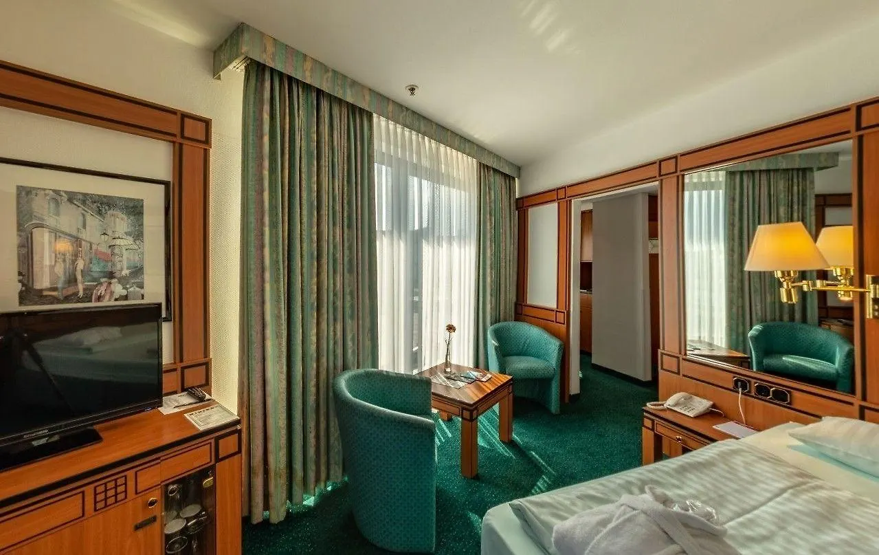 Hotel Amadeus Frankfurt Frankfurt am Main 4*,